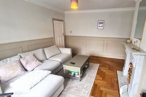 Lounge- click for photo gallery